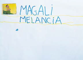 Folha sulfite com imagens de personagens da Turma da Mônica coladas. Ao lado de cada uma, a criança escreveu "Magali" e "Melancia"