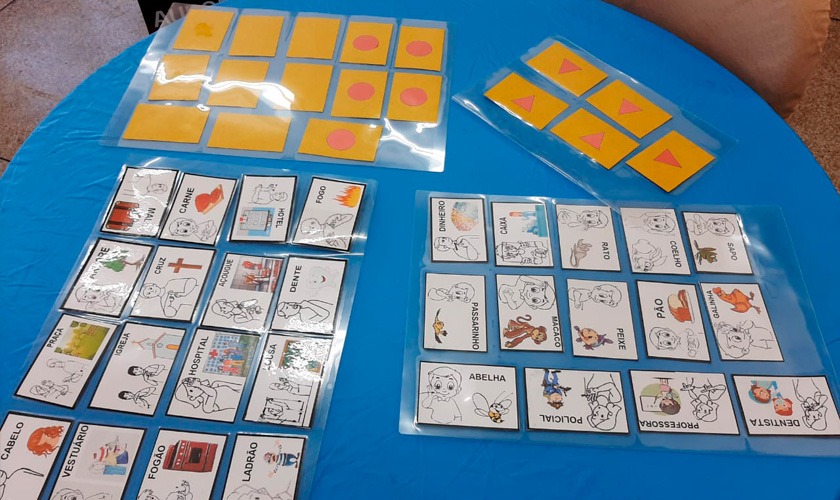 Nova Escola Box  Passo a passo: jogo da memória com desenhos autorais