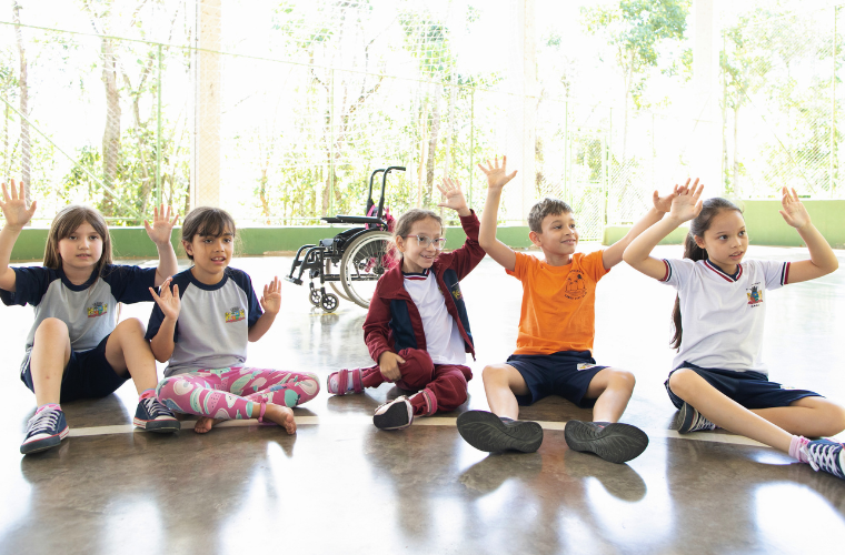 9 brincadeiras inclusivas para propor às crianças na escola