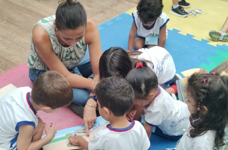 Professor regente: responsabilidades e colaboração na educação inclusiva